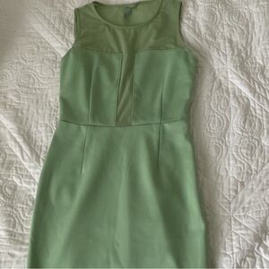 Elegant Green Sleeveless Dress